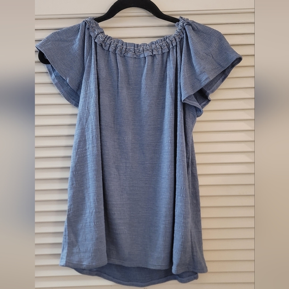 Max Studio- Blue & White Off-Shoulder Ruffle Top - Picture 2 of 3
